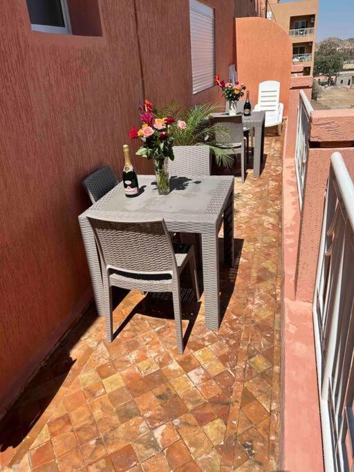 Appartement Haut Standing 3 Chambres Avec Terasse Quartier Gueliz Hivernage A Marrakech I19 Marrákes Kültér fotó